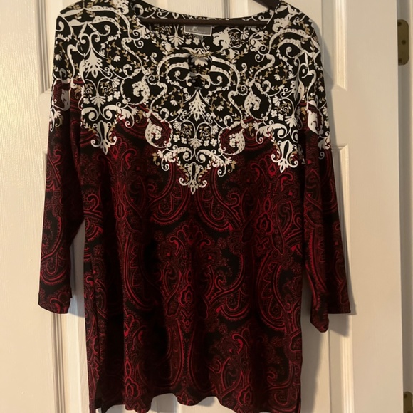 JM Blouse - Picture 2 of 3